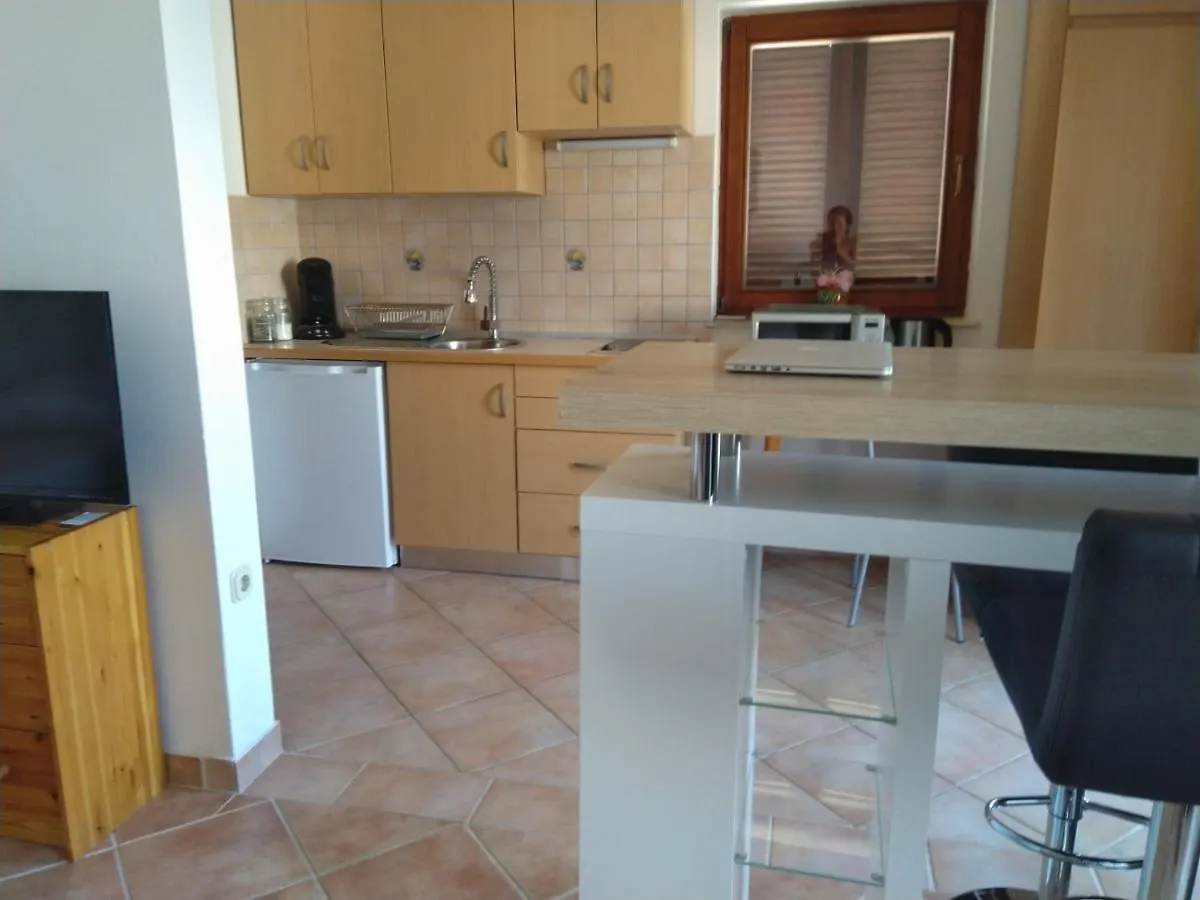 Apartment Edina Pag Pag Town