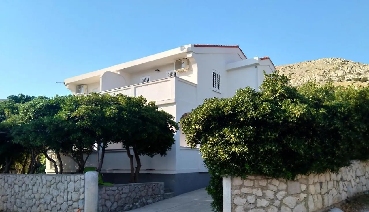Apartment Edina Pag Pag Town