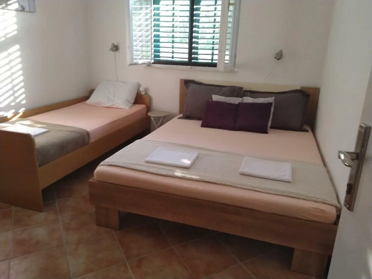 Apartment Edina Pag Pag Town