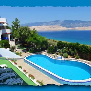 Appartamento Family K&m, Pag Town